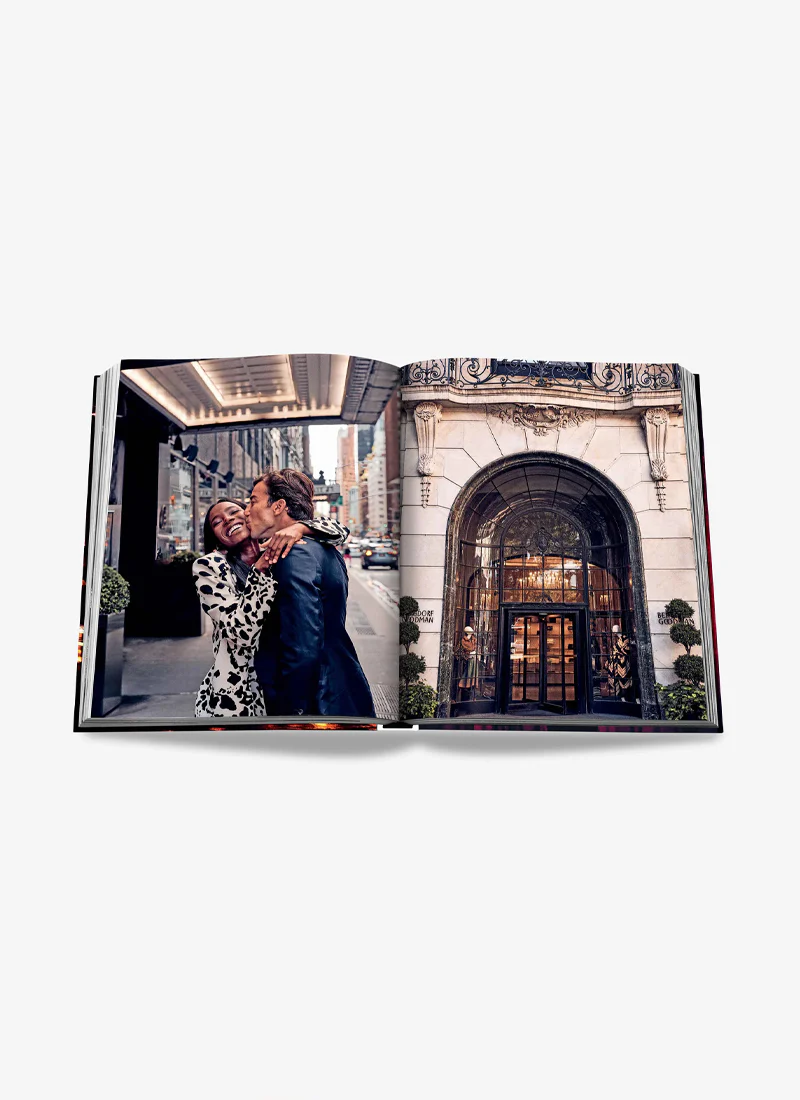 New York Chic Book - Image 5