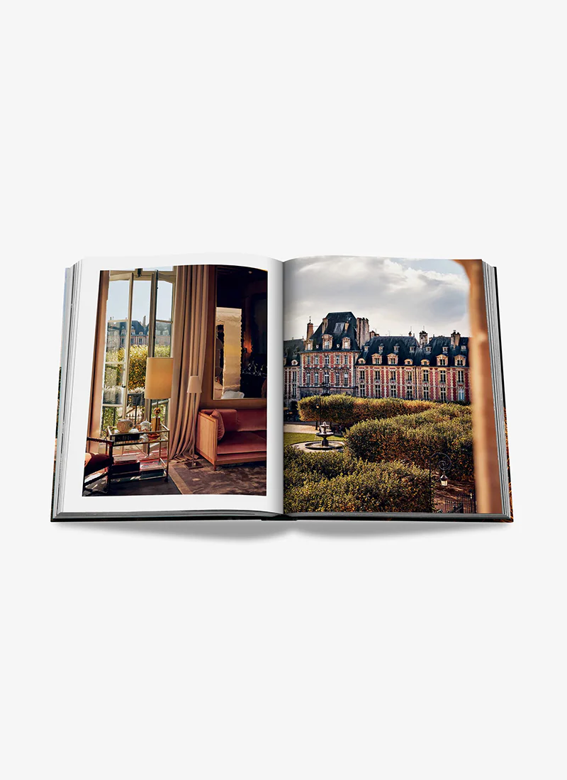 Paris Chic Book - Image 5