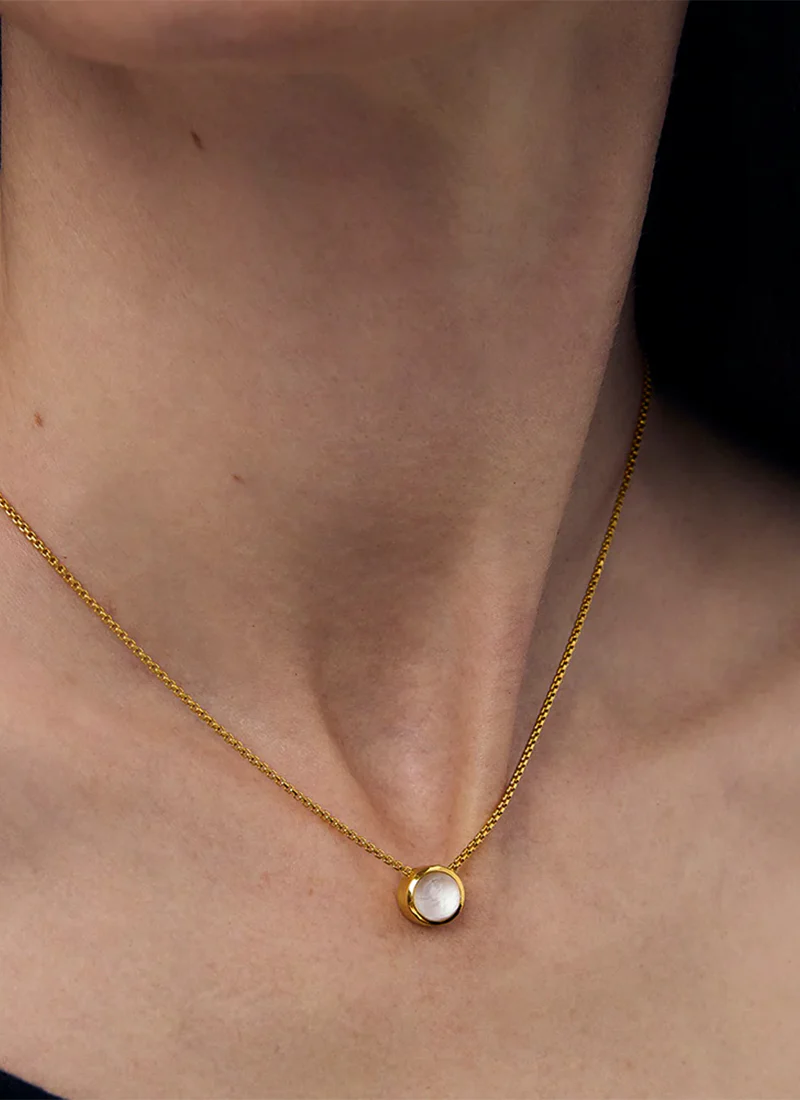 Signature Midi Pendant
