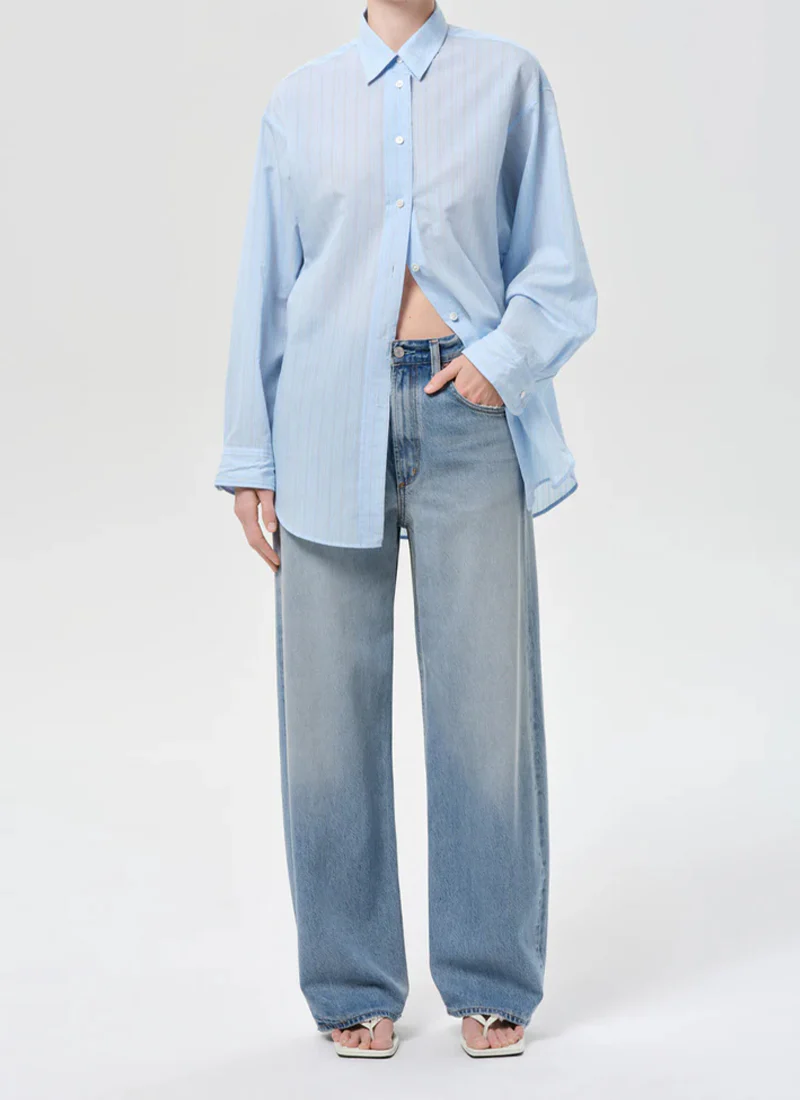 Low Curve Wide Leg Jeans - Image 4