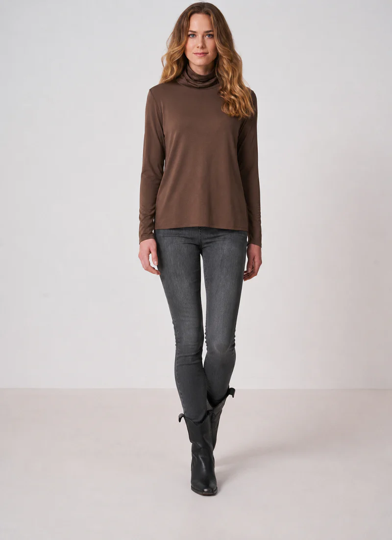 Turtleneck Knit Long Sleeve T-Shirt - Image 3